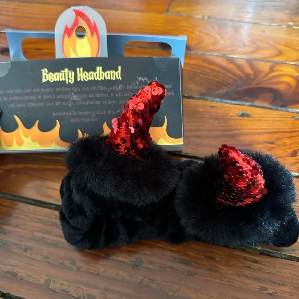 Lifestyle Products Devil Horns One Size Fits AIl Black Red MakeUp Headband NWT